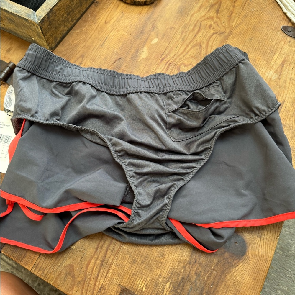 SOLD: 🏷️ NWT - Reebok Shorts - Picture 10 of 12